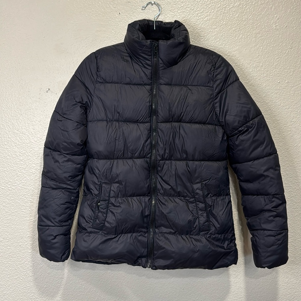 Old Navy Women’s Black Puffer Jacket